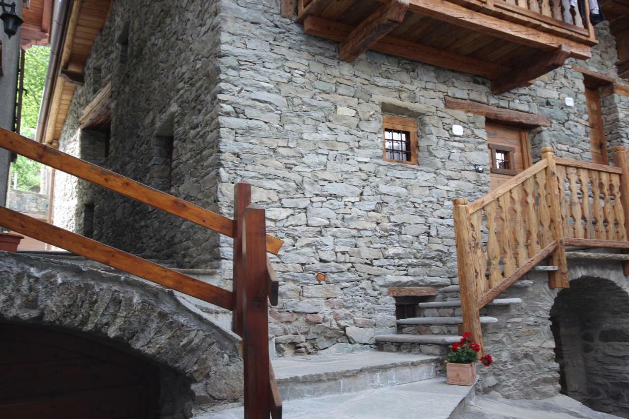 Vecchio Fienile Appartement Aosta Buitenkant foto