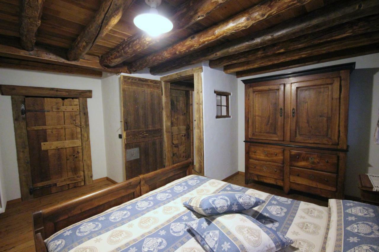 Vecchio Fienile Appartement Aosta Buitenkant foto